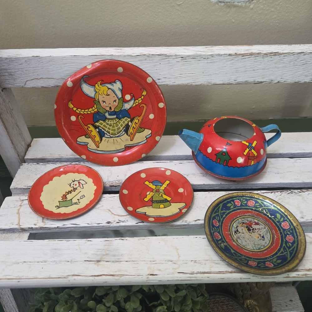 Vintage Tin Litho Child's Coffee Pot Teapot 4 Plates Doll Rabbit Windmill Tent
